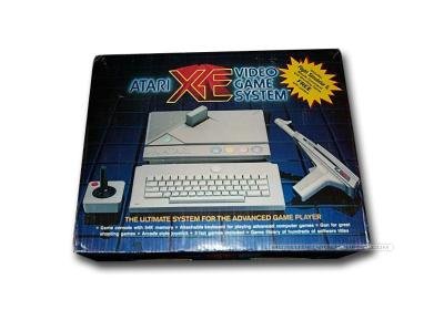 Atari XE Video Game System Caja